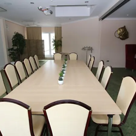 Lindemann 힐데스하임