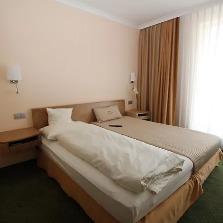 Hotel Lindemann 3*